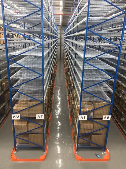 4000kg/Tier Vna 산업용 저장용 Q235 금속 소재를 사용한 헤비 듀티 선택적 팔레트 랙.